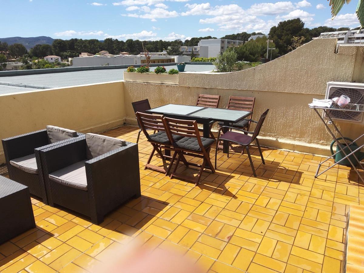 Grand T2 Vue Mer Apartment La Ciotat Exterior photo